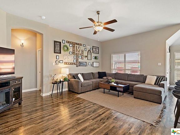 4th image of 3511 Loma Gaile Ln