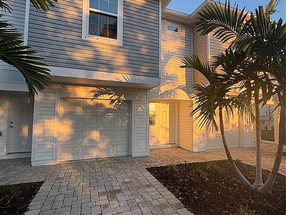 2nd image of 2525 6TH AVENUE DRIVE E