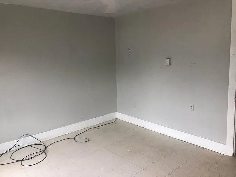 136-138 Academy St — Photo 6