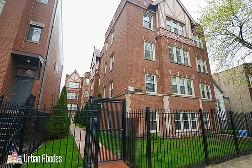 2922-922 N Sacramento Ave #1 Photo 1