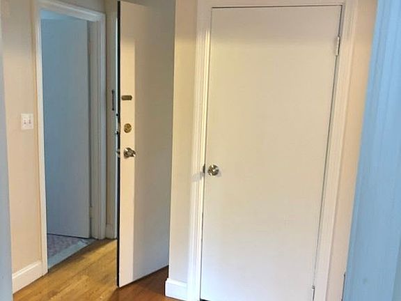 4th image of 18 Newbury Ave APT 12