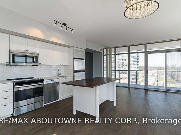 2nd image of 103 The Queensway Ave #704
