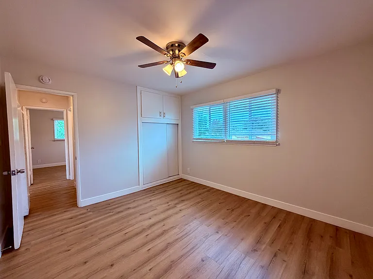 195 E Hullett St — Photo 13