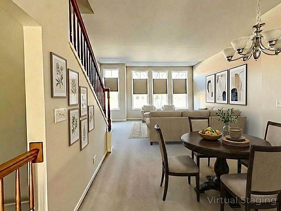 3rd image of 211 Prairie St