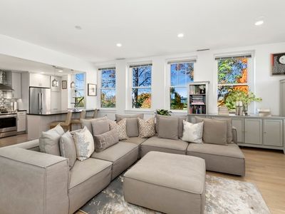 456 Belmont St APT 17, Watertown, MA, 02472