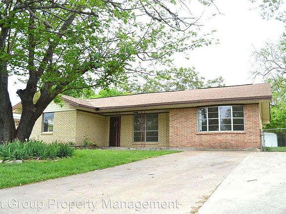 2nd image of 1618 Harley Dr