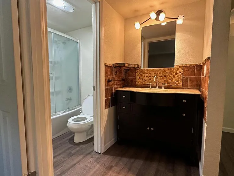2422 Larkspur Ln #221 — Photo 13