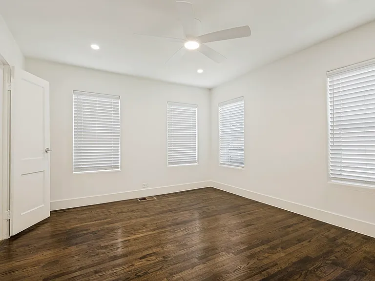 4425 Emerson Ave — Photo 24