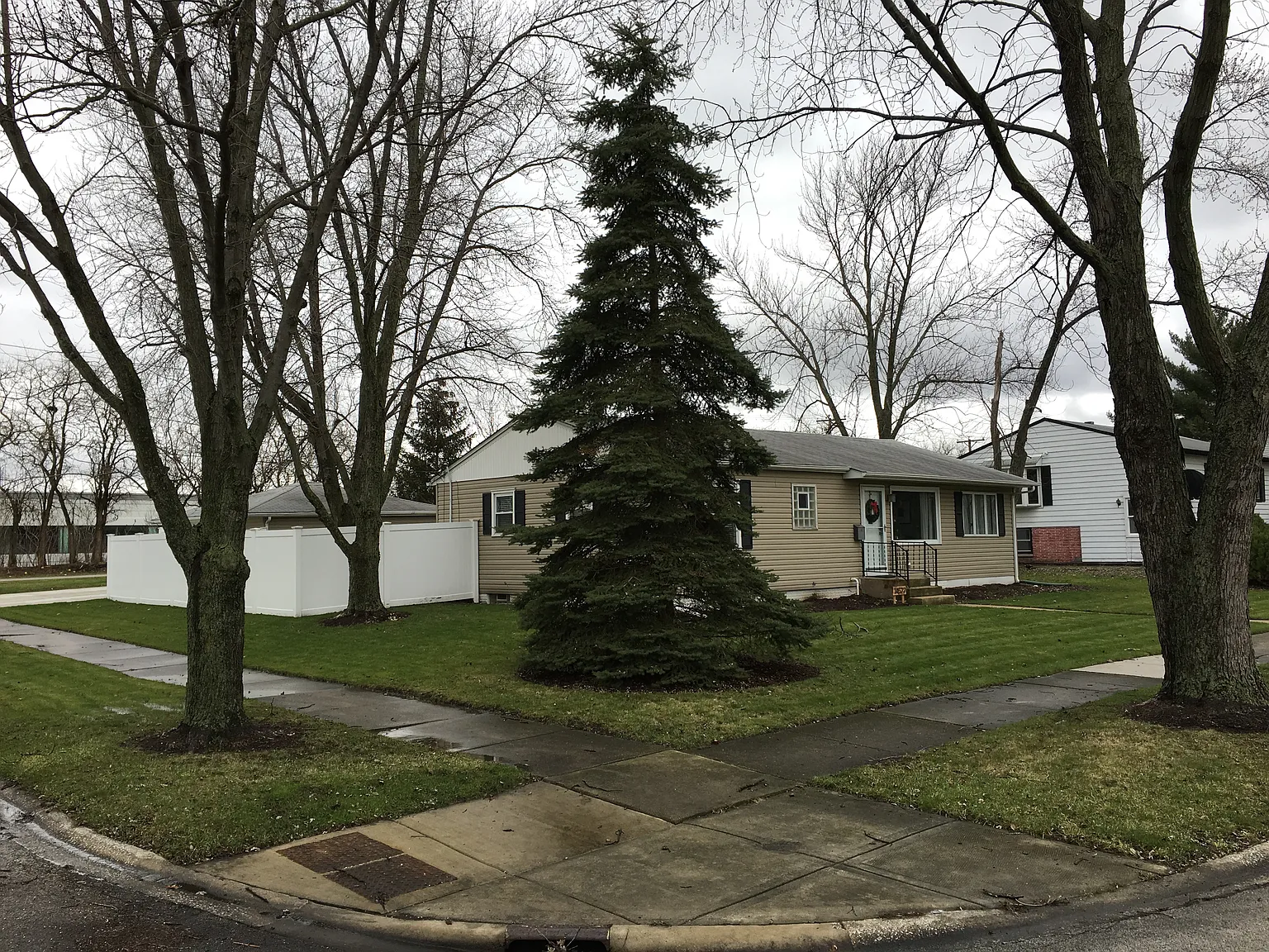 14522 Ash St photo 1