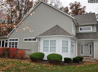 29987 Yorktown Dr #64, Westlake, OH 44145