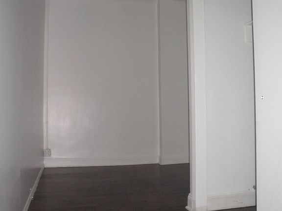2nd image of 115 W 23rd St APT 21