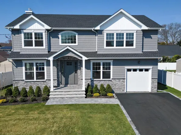 1772 Rose Street, Merrick, NY 11566