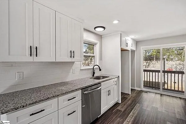 125 Dobbs St — Photo 8