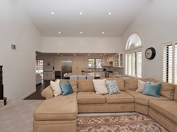 4th image of 738 Leyland Dr