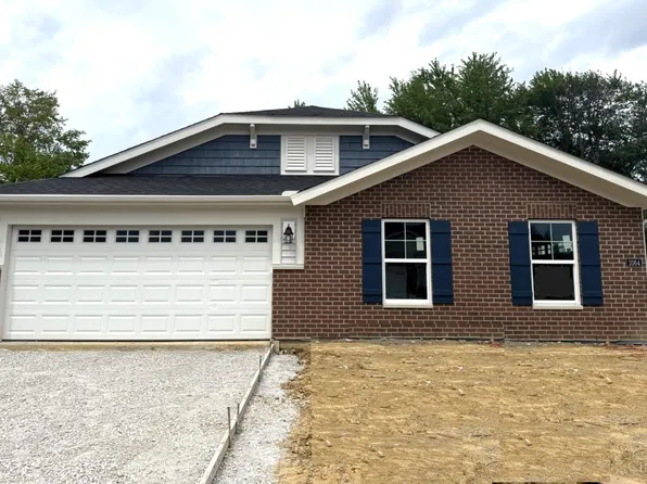 1062 Olivewood Ave, Batavia, OH 45103