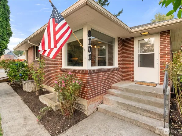 8101 274th Street NW, Stanwood, WA 98292