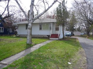 30660 Olinda Trl, Lindstrom, MN 55045