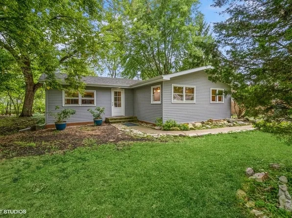 3103 Charlotte Ave, McHenry, IL 60050