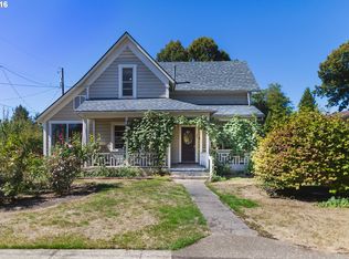 403 N Edwards St, Newberg, OR 97132