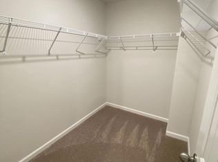 135 Cramsford St, Falling Waters, WV 25419