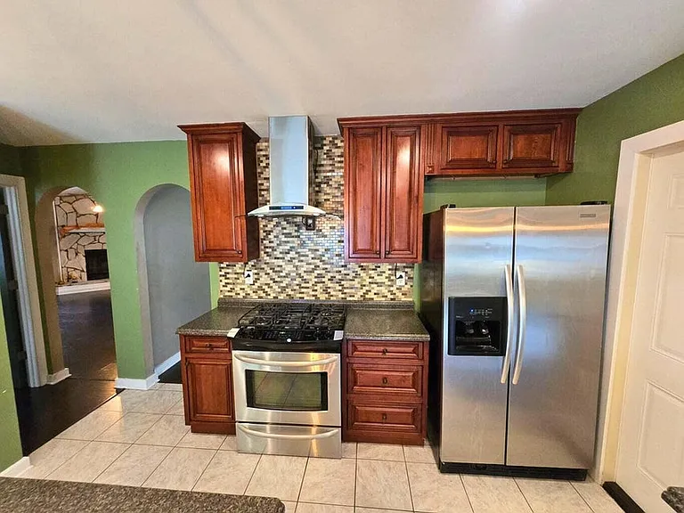 401 Evans Rd — Photo 15