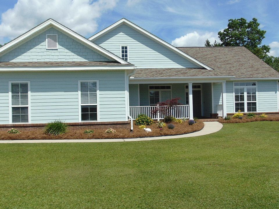 1st image of 390 Club House Dr W