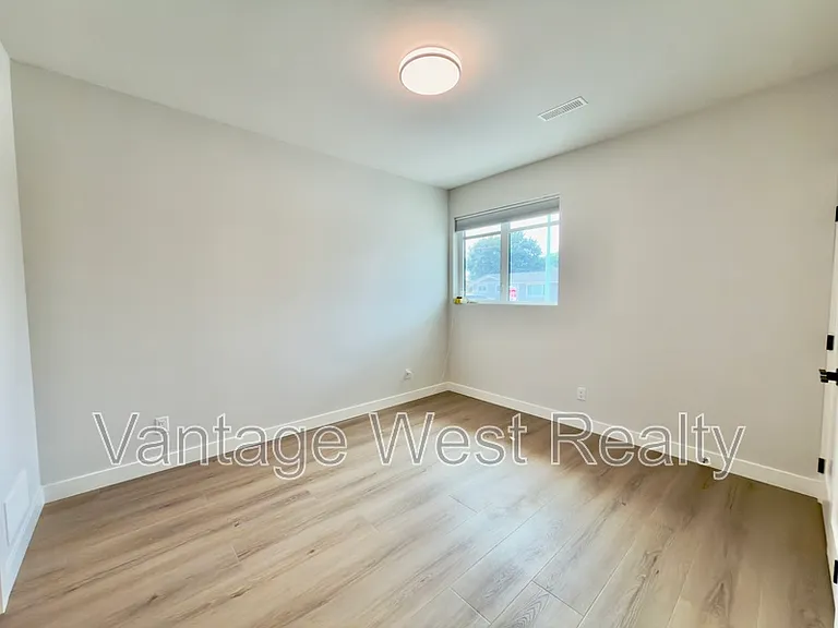 306 Sumac Rd W — Photo 11