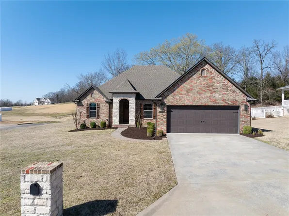 905 Eagle Crest Dr, Alma, AR 72921