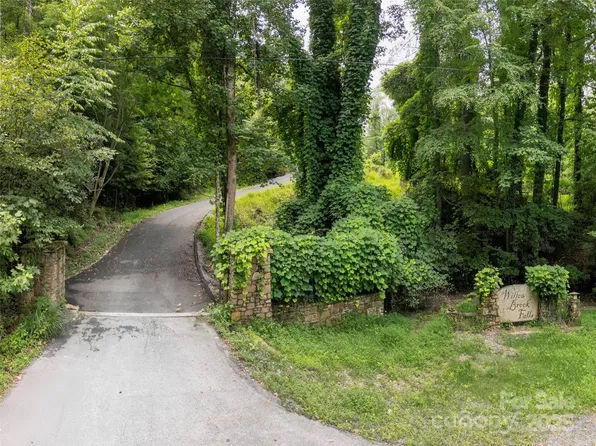 0 Willow Falls Ln, Hendersonville, NC 28739