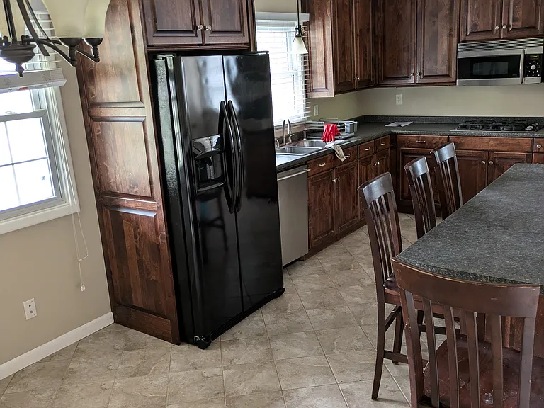 905 Parrish Rd — Photo 10