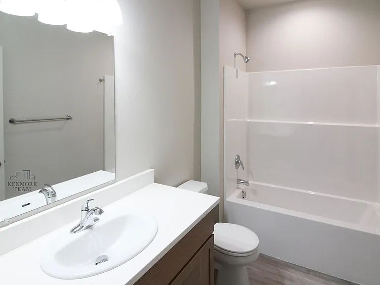 SANDHILL APARTMENTS — Photo 17