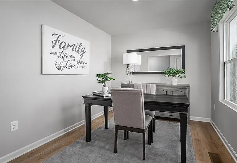 429 Lavatera Dr — Photo 3
