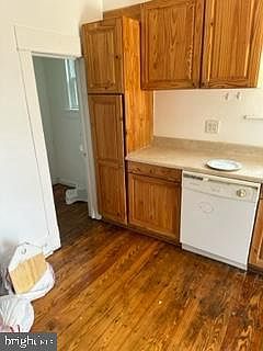 5th image of 8 Snyder Ave