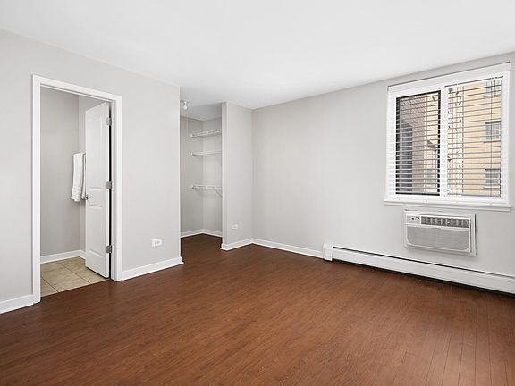 4th image of 1340 W Morse Ave #1-0503