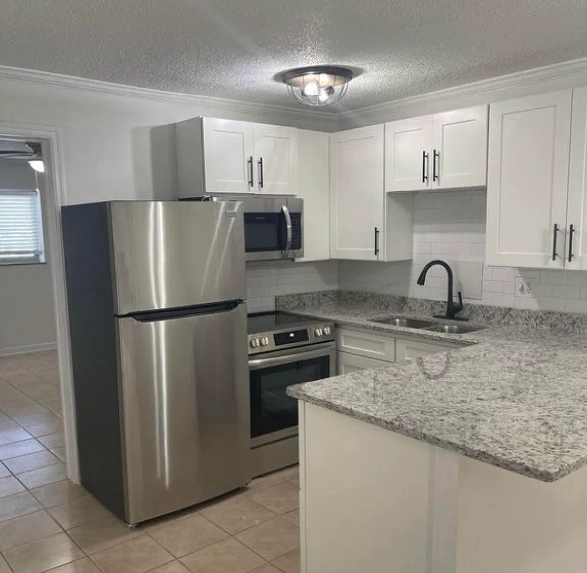 1507 Highland Ave — Photo 3