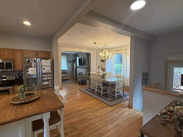 2237 Meade St — Photo 9