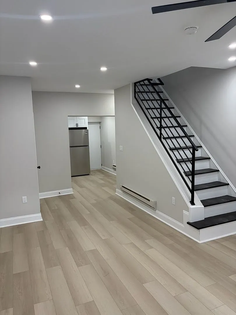 Beautiful Newly renovated 2 bedroom home now available for rent in Point Breeze — Photo 1