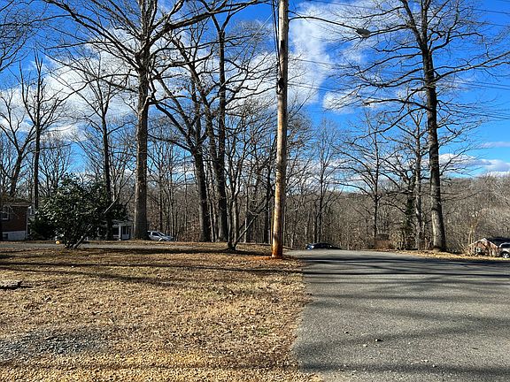 4th image of 4809 Old Dominion Dr