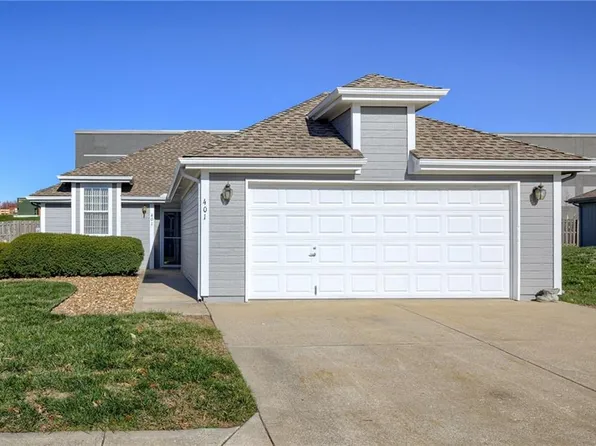 401 NW Durango St, Blue Springs, MO 64014