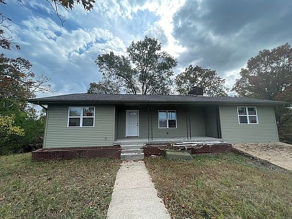 Front of house from street.