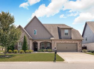 331 Strathaven Cir, Pelham, AL 35124