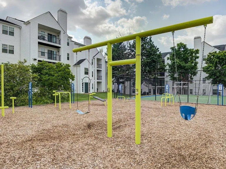 The Apartments at Diamond Ridge — Photo 23