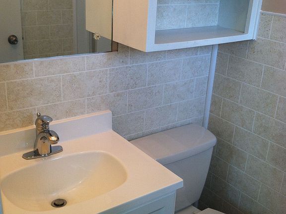 1/2 bath