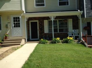 3705 Hillcrest Rd, Dubuque, IA 52002