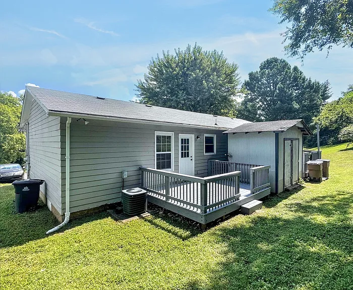 483 Ellenwood Dr — Photo 24