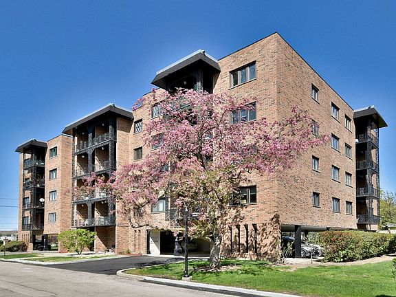3rd image of 9335 Landings Ln Unit 206