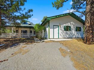 34 Pine Ridge Rd, Moorcroft, WY 82721
