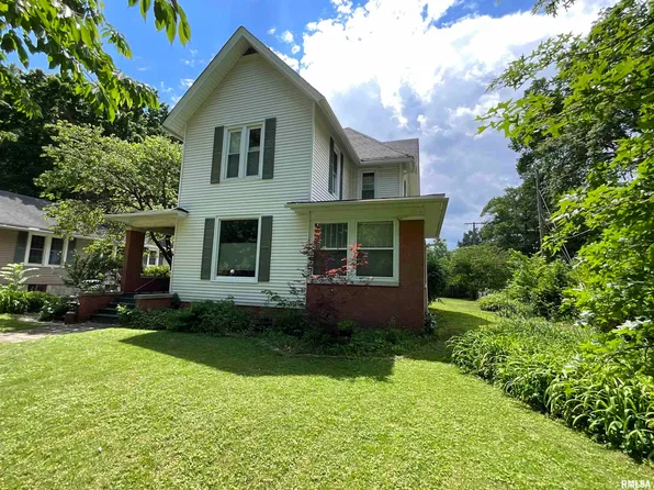 502 S Randolph St, Macomb, IL 61455