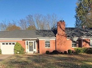 320 Minerva Pl, Paducah, KY 42001