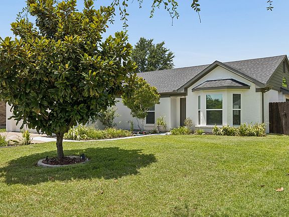 2nd image of 7805 Estates Way